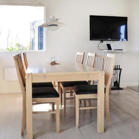 Cozy Home In Otterup With Kitchen Екстер'єр фото